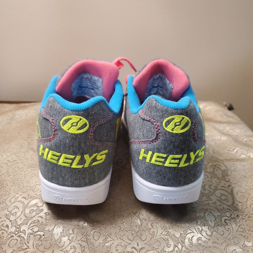 NWOT Heelys youth roller shoes - Picture 3 of 9